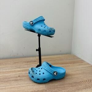 Crocs Blue Classic Slip On Clogs Child’s Size 7